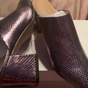 Beautiful casual/dress mules